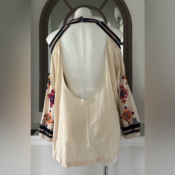 NWT Wandering Halter Boho Blouse, Cold-Shoulder Open Back Size 40 New w/Tag - Picture 5 of 16